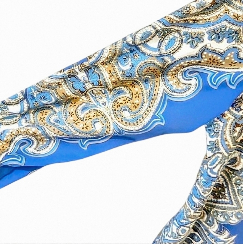 J.Mclaughlin Catalina Cloth 3/4 Sleeve Paisley Scroll, Floral Blue & Cream - Picture 3 of 7